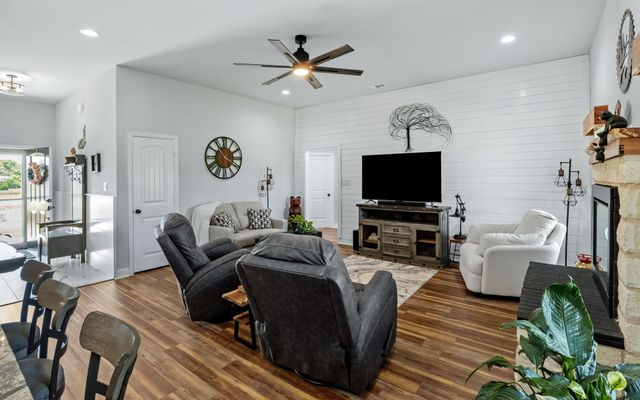 296 Hidden Meadow Trail, Leonard, TX 75452