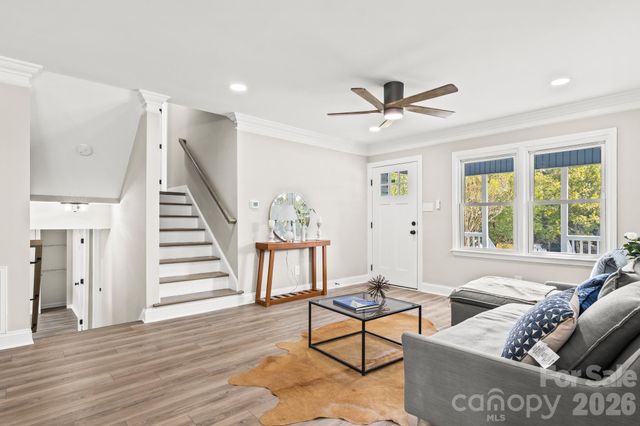 309 Catawba Circle N, Matthews, NC 28104