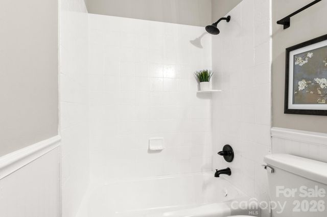 309 Catawba Circle N, Matthews, NC 28104