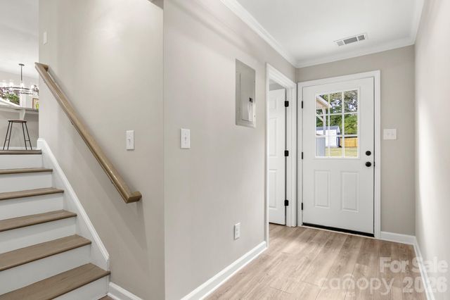 309 Catawba Circle N, Matthews, NC 28104