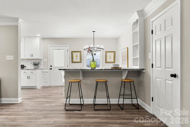 309 Catawba Circle N, Matthews, NC 28104