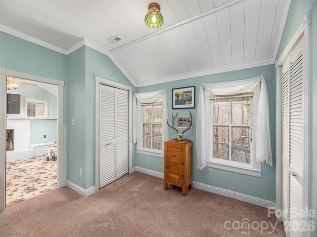 897 Dark Ridge Road, Sylva, NC 28779