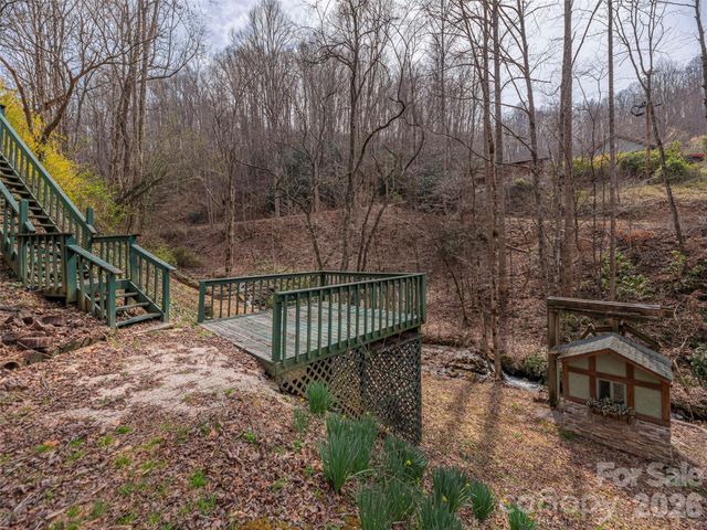 897 Dark Ridge Road, Sylva, NC 28779