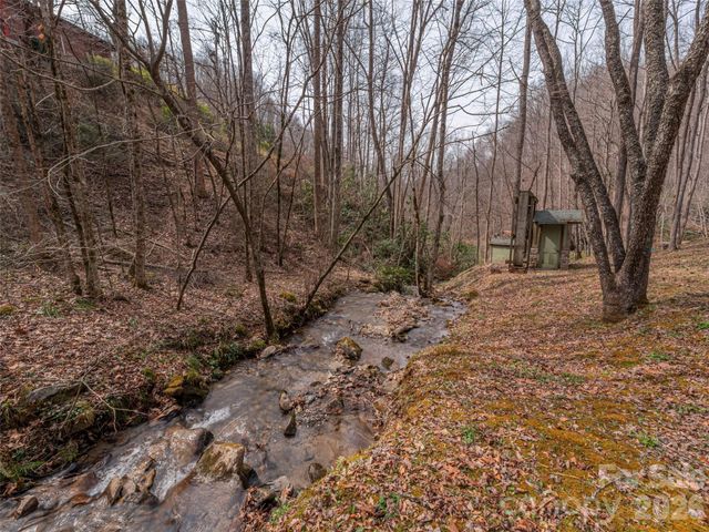 897 Dark Ridge Road, Sylva, NC 28779