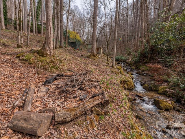 897 Dark Ridge Road, Sylva, NC 28779