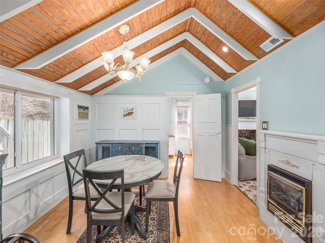 897 Dark Ridge Road, Sylva, NC 28779