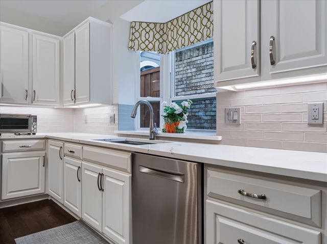 3838 Canot Lane, Addison, TX 75001
