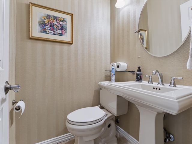 3838 Canot Lane, Addison, TX 75001