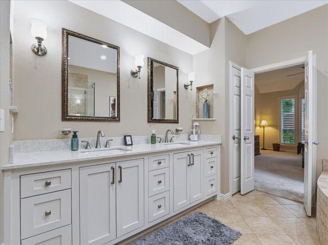 3838 Canot Lane, Addison, TX 75001