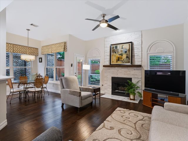 3838 Canot Lane, Addison, TX 75001