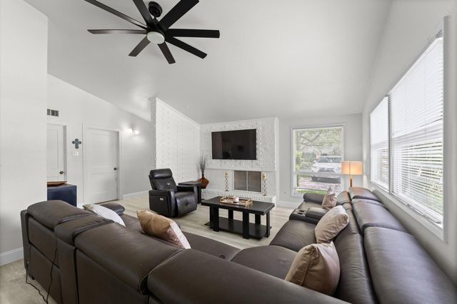 8103 Mobud Drive, Houston, TX 77036