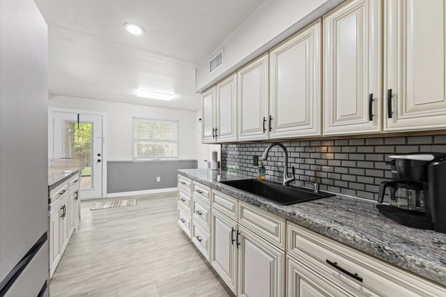 8103 Mobud Drive, Houston, TX 77036