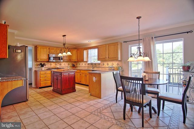 110 WILLOW LN, Gilbertsville, PA 19525