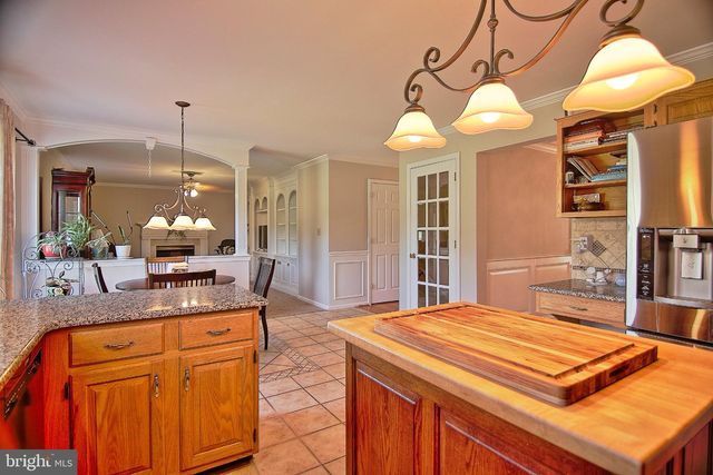110 WILLOW LN, Gilbertsville, PA 19525