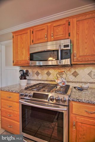 110 WILLOW LN, Gilbertsville, PA 19525