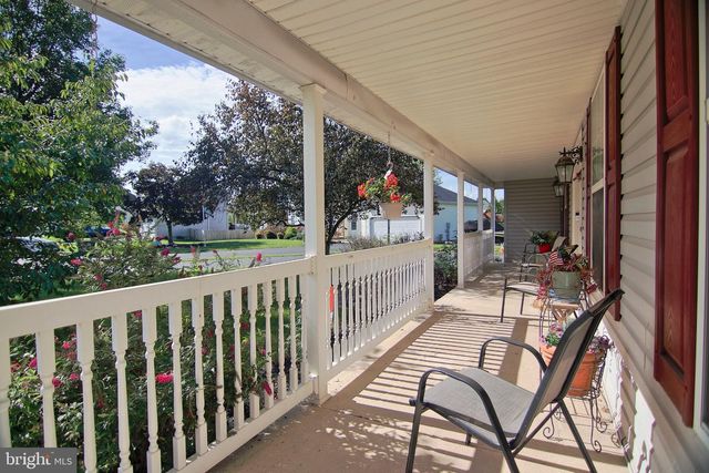 110 WILLOW LN, Gilbertsville, PA 19525