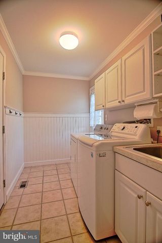 110 WILLOW LN, Gilbertsville, PA 19525