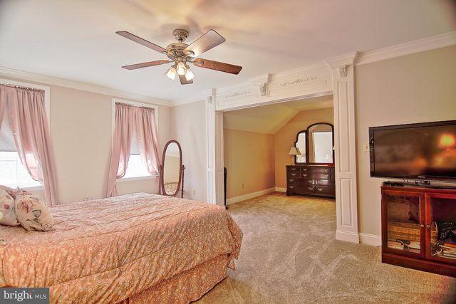 110 WILLOW LN, Gilbertsville, PA 19525