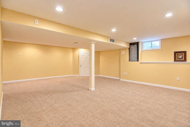 110 WILLOW LN, Gilbertsville, PA 19525