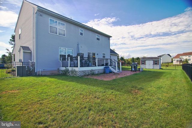 110 WILLOW LN, Gilbertsville, PA 19525
