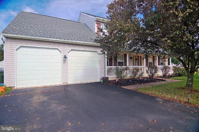 110 WILLOW LN, Gilbertsville, PA 19525
