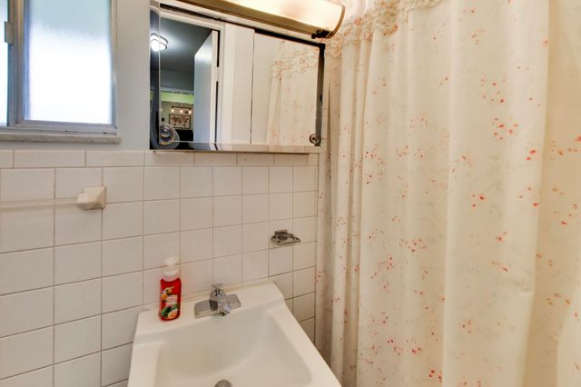 422 Yanke Road, Michigan City, IN 46360