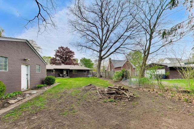 422 Yanke Road, Michigan City, IN 46360
