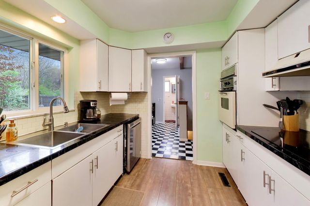 422 Yanke Road, Michigan City, IN 46360