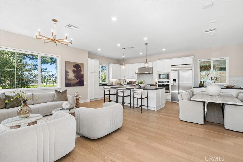 107 Spiral, Irvine, CA 92618 — exterior