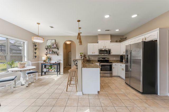 10213 CARLY DR, Lakeland, TN 38002