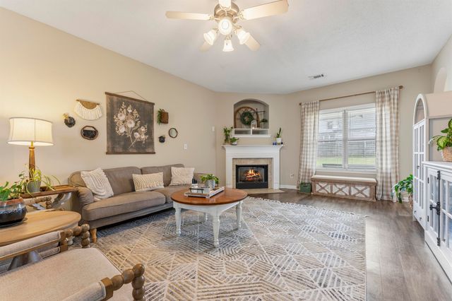 10213 CARLY DR, Lakeland, TN 38002