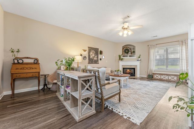 10213 CARLY DR, Lakeland, TN 38002