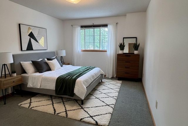11000 Hanson Boulevard NW, Coon Rapids, MN 55433