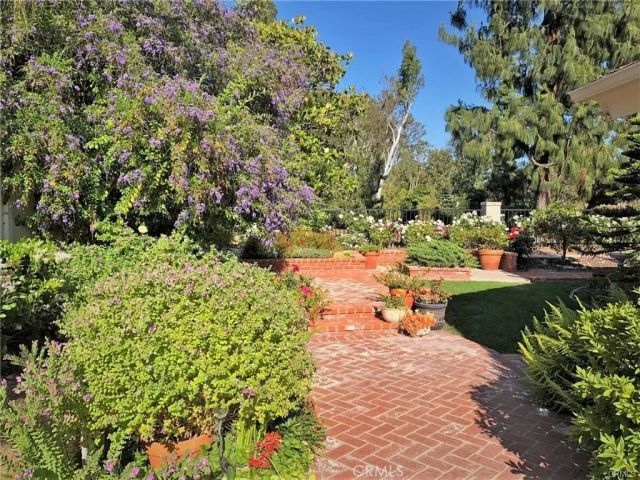 9 Hillgrass, Irvine, CA 92603