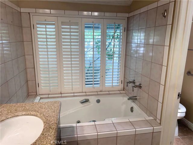 9 Hillgrass, Irvine, CA 92603