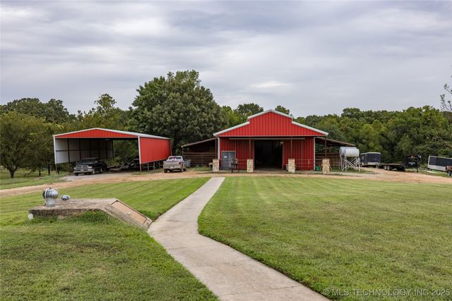 12717 S Chisolm, Caddo, OK 74729