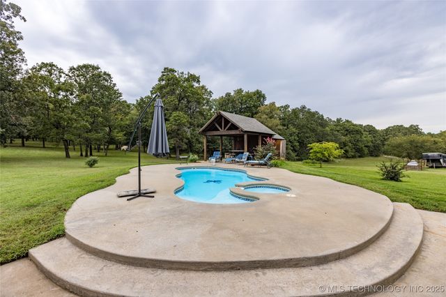 12717 S Chisolm, Caddo, OK 74729