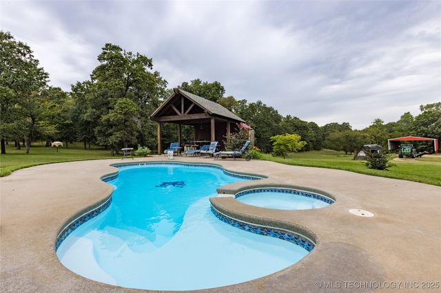 12717 S Chisolm, Caddo, OK 74729