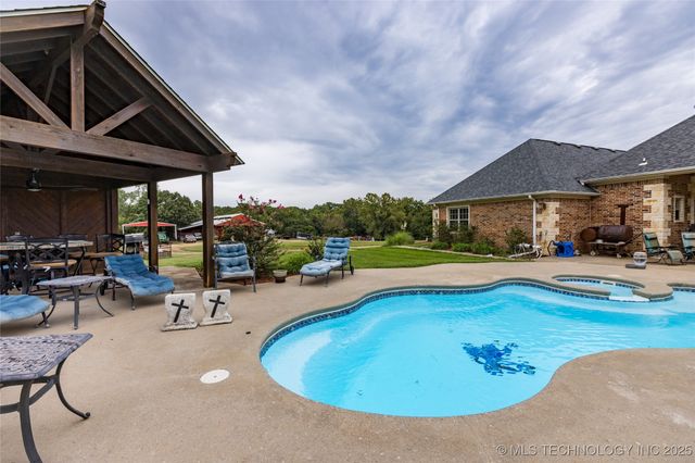 12717 S Chisolm, Caddo, OK 74729