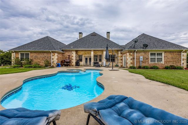 12717 S Chisolm, Caddo, OK 74729