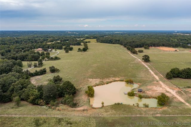 12717 S Chisolm, Caddo, OK 74729