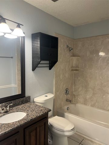 4605 Freeman Drive, The Colony, TX 75056