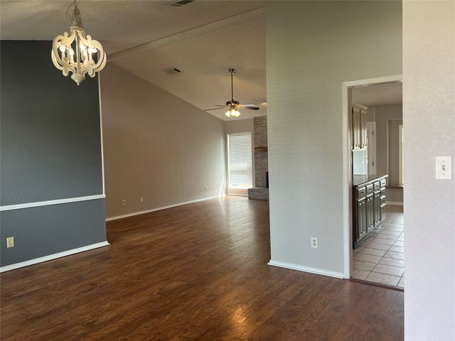 4605 Freeman Drive, The Colony, TX 75056