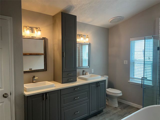 4605 Freeman Drive, The Colony, TX 75056