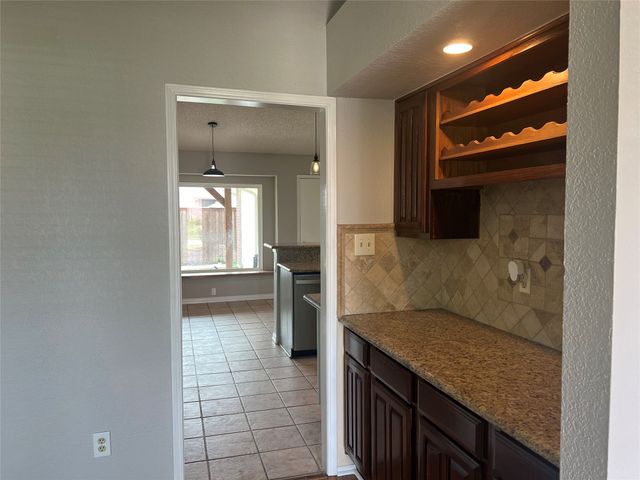 4605 Freeman Drive, The Colony, TX 75056