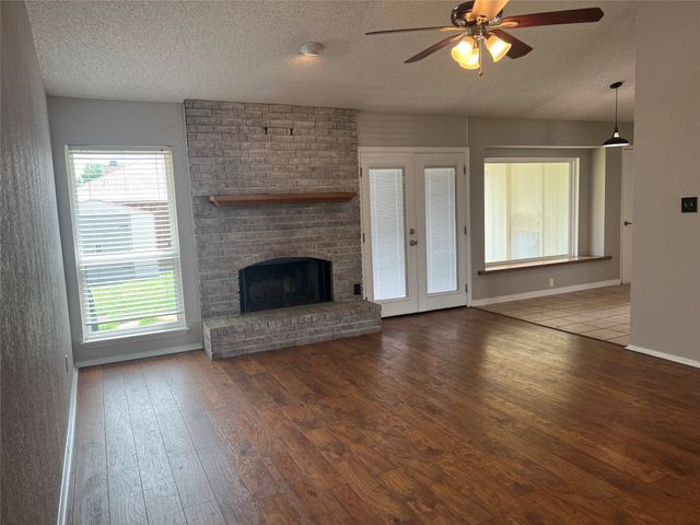 4605 Freeman Drive, The Colony, TX 75056