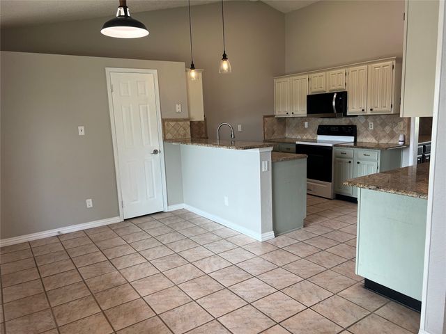 4605 Freeman Drive, The Colony, TX 75056