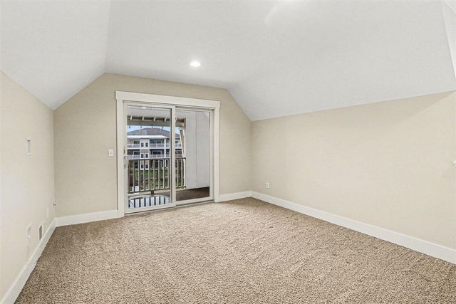 920 W Savidge Street 6, Spring Lake, MI 49456