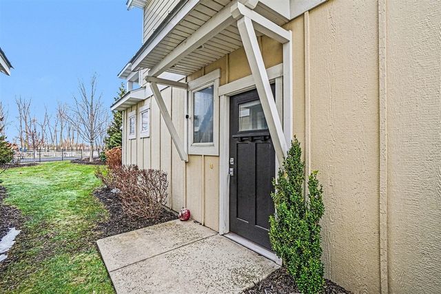 920 W Savidge Street 6, Spring Lake, MI 49456