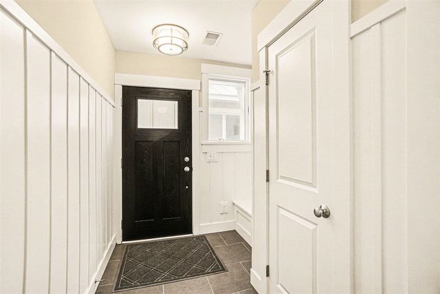 920 W Savidge Street 6, Spring Lake, MI 49456